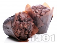 Рецепта Мъфини с какао, кафе и парченца шоколад